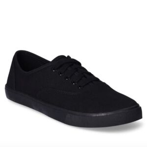 Time and Tru Women's Casual Lace up Sneakers Black